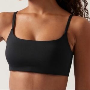 ATHLETA Women's Black D-D's Scoop Bikini Top Pull Over. Size L